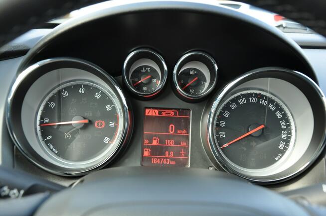 Opel Astra 2015