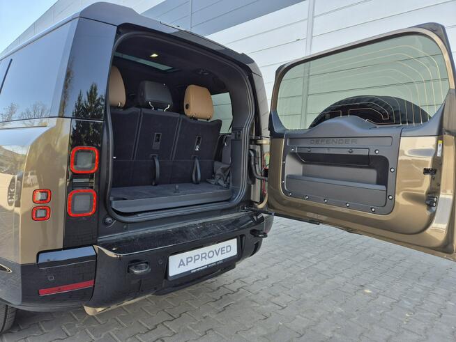 Land Rover Defender 2026