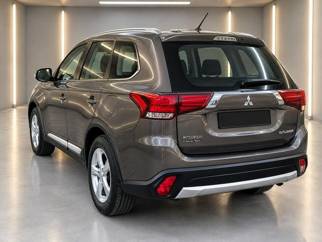 Mitsubishi Outlander 2016