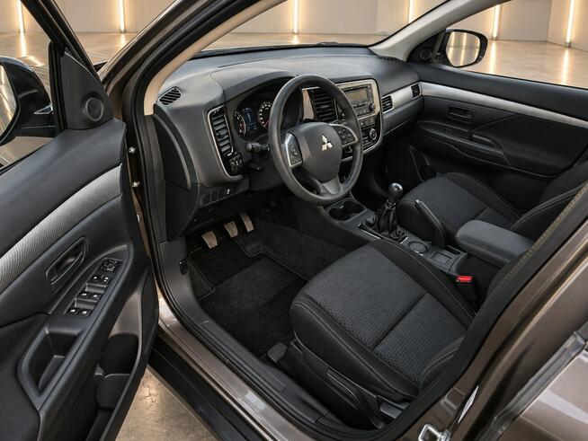 Mitsubishi Outlander 2016