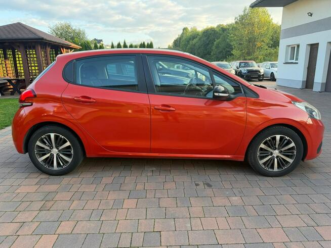 Peugeot 208 2017
