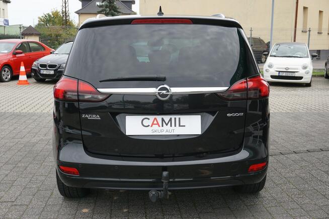 Opel Zafira 7 osobowy, zarejestrowany, ubezpieczony, I rej. 11 grudzień 2015 r.