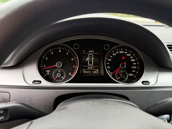 Volkswagen Passat 2011