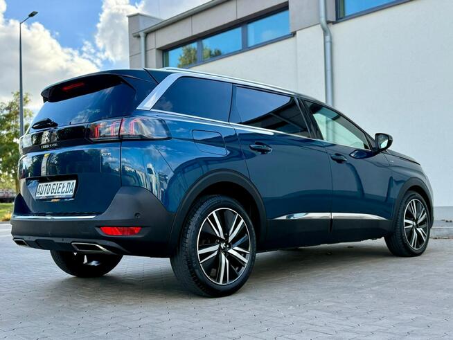 Peugeot 5008 2021