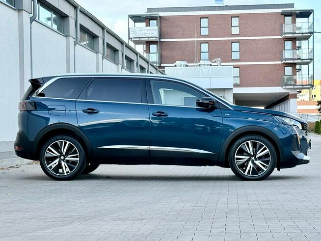 Peugeot 5008 2021