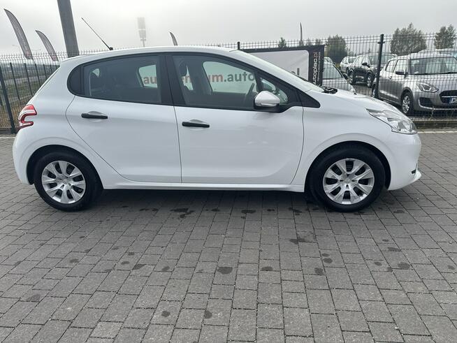 Peugeot 208 2014