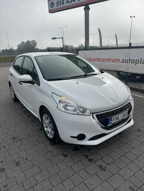 Peugeot 208 2014