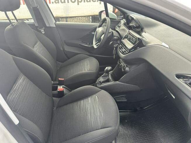 Peugeot 208 2014