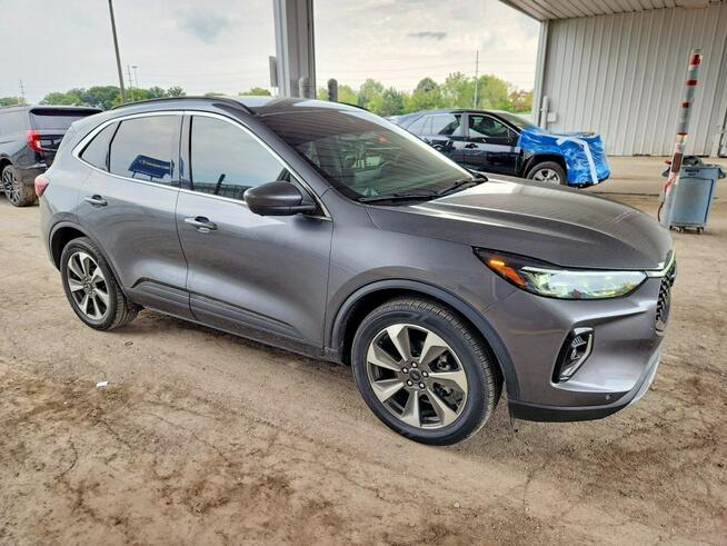 Ford Kuga 2023