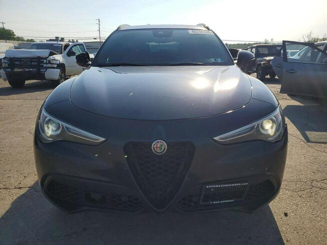 Alfa Romeo Stelvio 2022