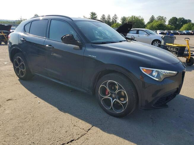 Alfa Romeo Stelvio 2022