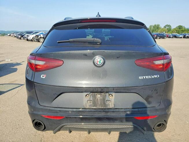 Alfa Romeo Stelvio 2022