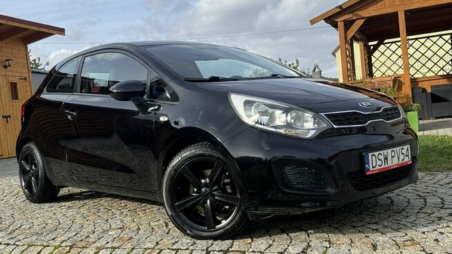 Kia Rio 1.4 Benz. 109KM - Zarejestrowany - Serwisowany, Klimatyzacja, Czujniki
