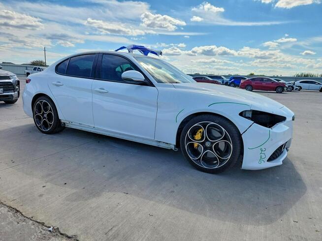 Alfa Romeo Giulia 2021