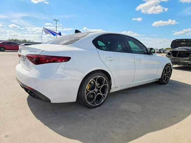Alfa Romeo Giulia 2021
