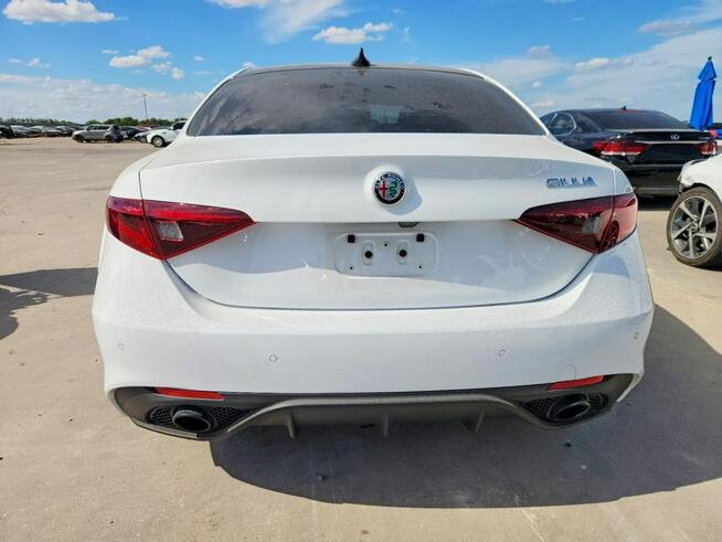 Alfa Romeo Giulia 2021