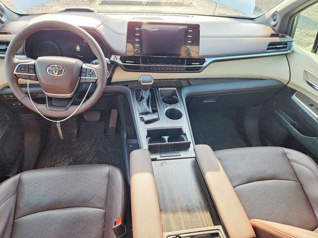 Toyota Sienna PLATINIUM / AWD / Hybryda