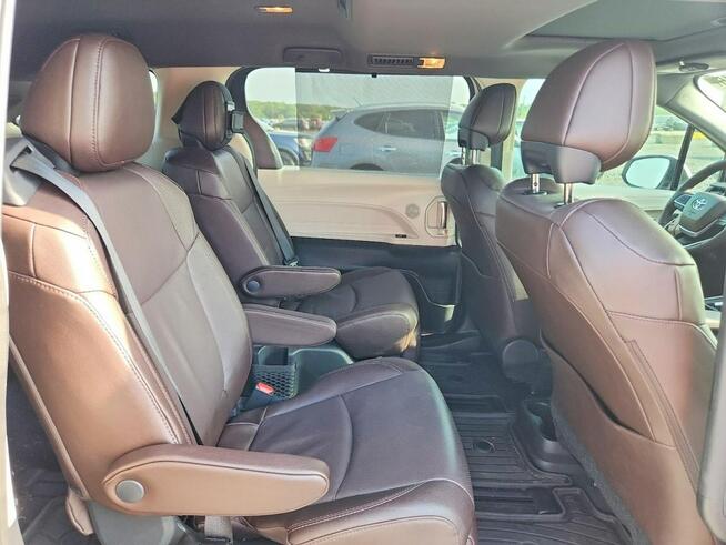 Toyota Sienna PLATINIUM / AWD / Hybryda