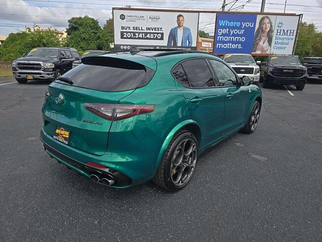 Alfa Romeo Stelvio 2024