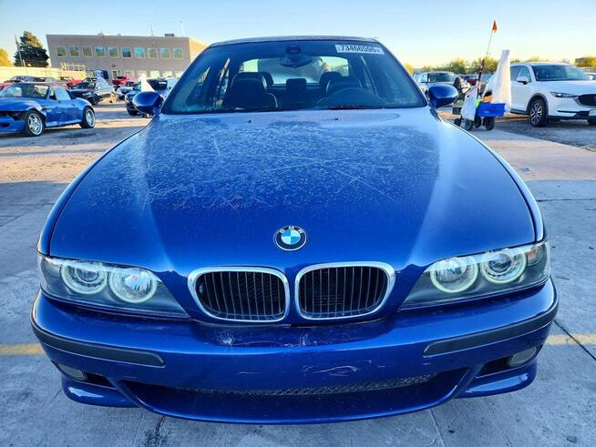 BMW M5 2001