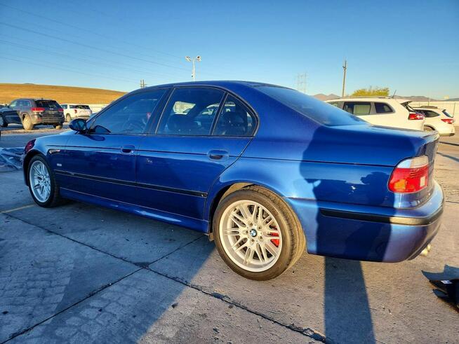 BMW M5 2001