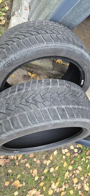 2x zima UNIROYAL WINTER EXpert 225 40 18 XL.7mm.22r