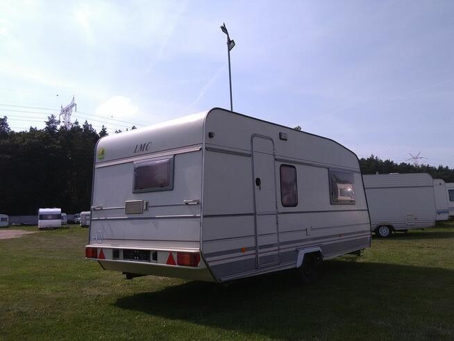 Przyczepa kempingowa LMC LORD MUNSTERLAND 490 - dla 6 osób