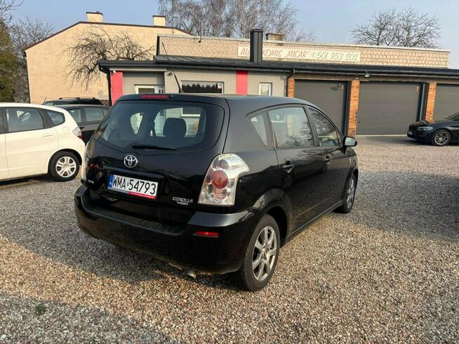 Toyota Corolla Verso 2005