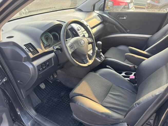 Toyota Corolla Verso 2005