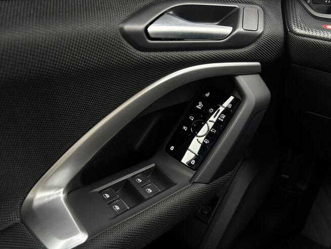 Audi Q5 S Line_LEDplus_ACC_CarPlay_3-strefy