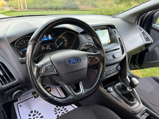 Ford Focus Benzyna 182 KM • ST Line • Zarejestrowany • 40 zdjęć
