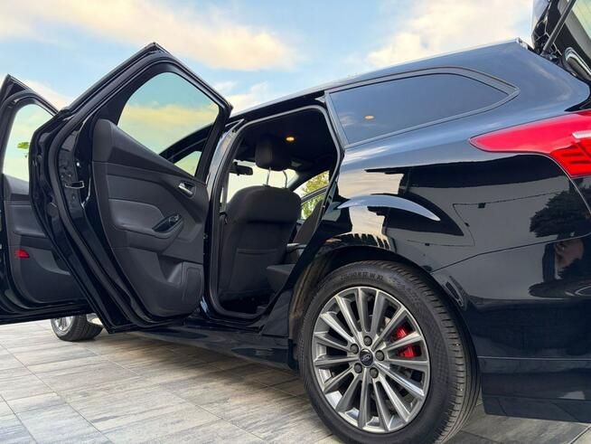 Ford Focus Benzyna 182 KM • ST Line • Zarejestrowany • 40 zdjęć