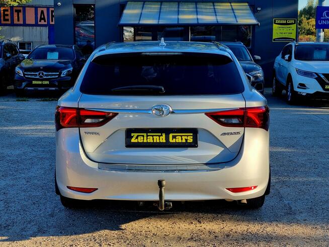 Toyota Avensis 2016