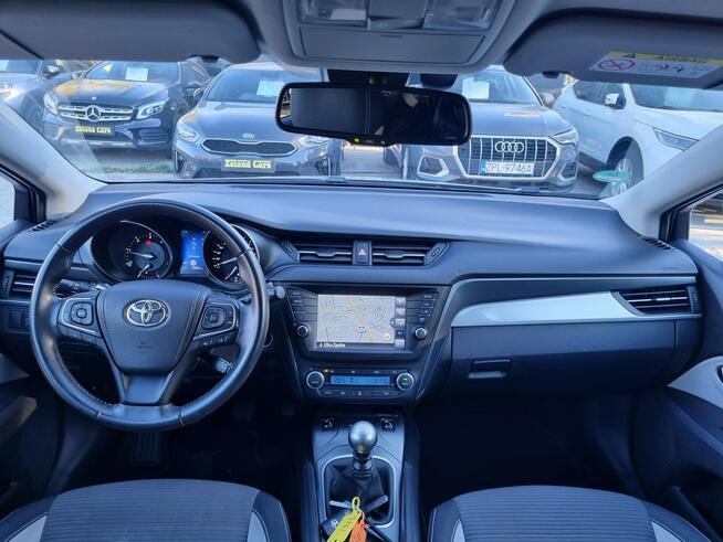 Toyota Avensis 2016