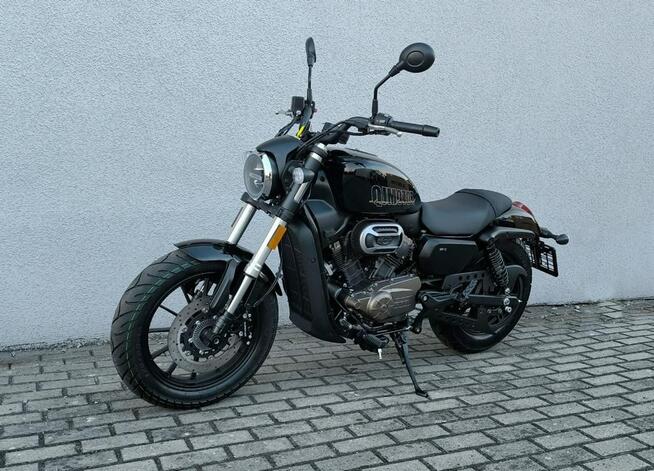 QJMOTOR SRV 125V QJMOTOR SRV12 V2 14KM Chopper Dostawa pod dom Raty 0% Sakwy
