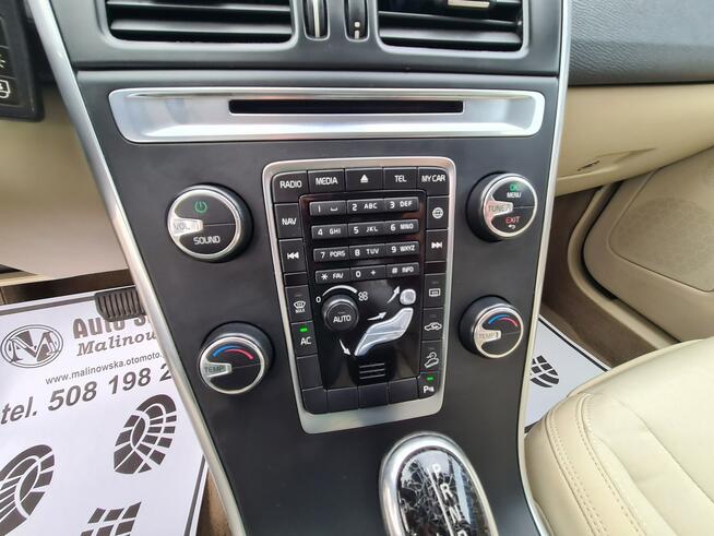 Volvo XC 60 4x4 Automat Navi PDC Xenon Led Klimatronik Sensory Tempomat Halogeny