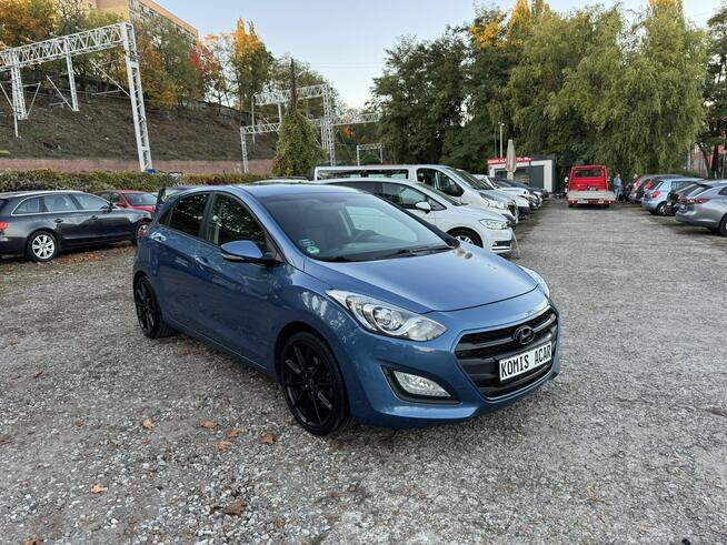Hyundai i30 LIFTING-1.4i-101km-Bezwypadkowy-Navi-Kamera-PDC-Klima-Dzienne LED