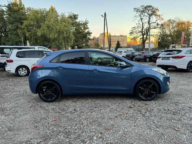 Hyundai i30 LIFTING-1.4i-101km-Bezwypadkowy-Navi-Kamera-PDC-Klima-Dzienne LED