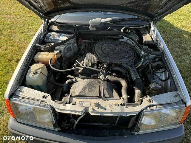 Mercedes-Benz W124 1987