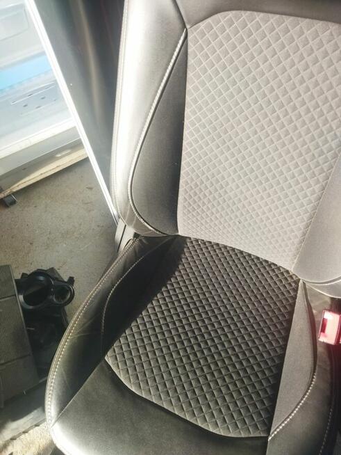 Fotele kpl. ford ecosport 2015r
