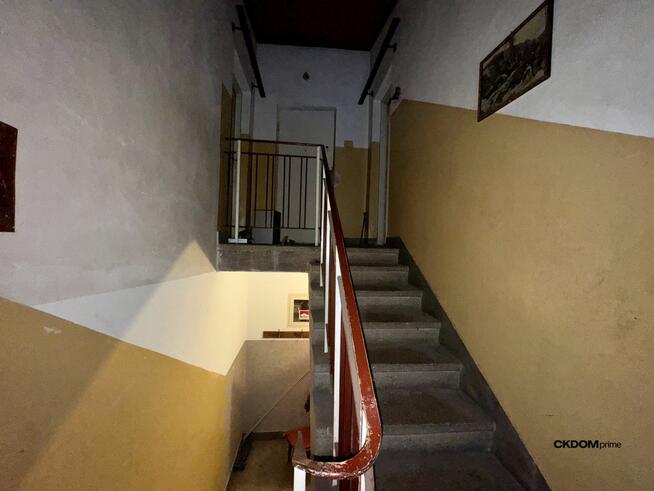 Dwa budynki mieszkalne i ponad 2000 m² gruntu w Starachowicach