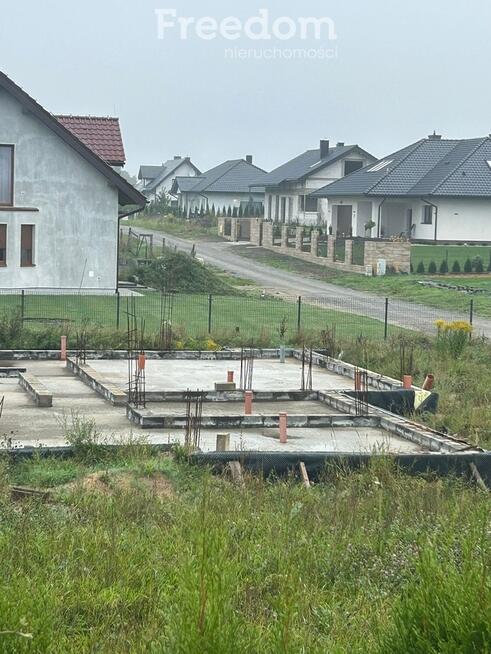 Działka z fundamentami, projektem domu i pozwoleniem Gościno