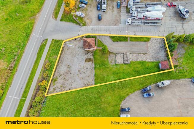 Plac 1400 m² z zapleczem gospodarczym do wynajęcia