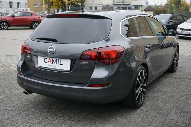 Opel Astra Sports Tourer zarejestrowany, ubezpieczony, turbo