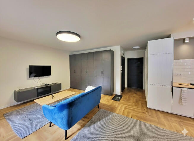 Słoneczna Kawalerka z Klimatyzacją – 39,4 m²