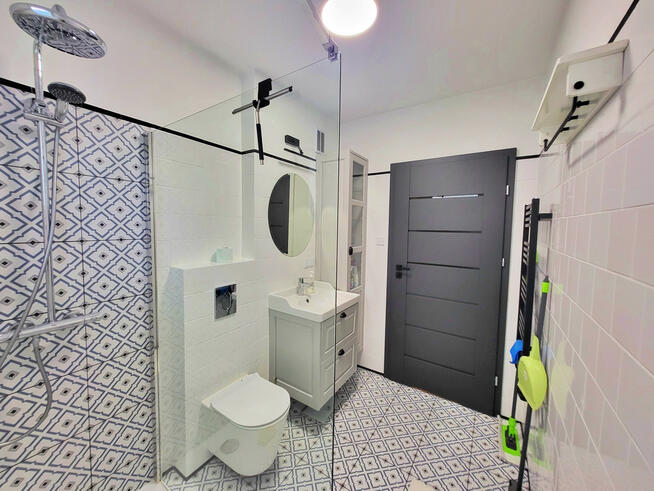 Słoneczna Kawalerka z Klimatyzacją – 39,4 m²