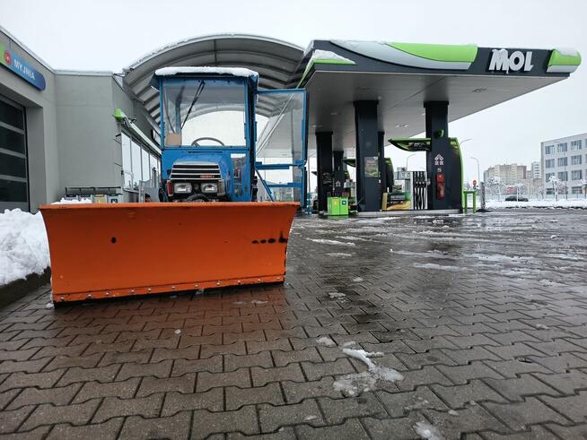 Zimowe odśnieżanie chodników, osiedli, parkingów, obiektów