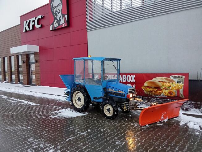 Zimowe odśnieżanie chodników, osiedli, parkingów, obiektów