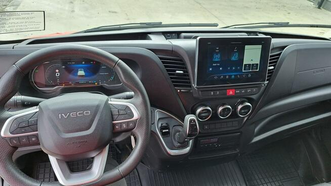 Iveco Daily 35S18H E6 3.5t + Przyczepa