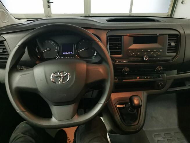 Toyota Proace Verso 9-OSÓB długa L2H1 czarny metalik